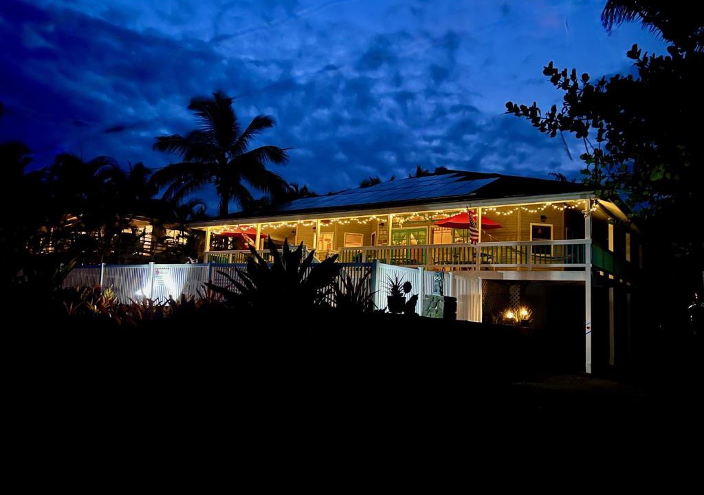 Keaau Bed & Breakfast | Ala Kai Bed and Breakfast