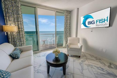Downtown Myrtle Beach House | Amazing Beachfront Condo with Nice Hot tub & Pools