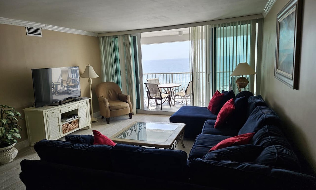 Holiday Isle Condo | Amazing Beachfront Destin Condo With Ocean Views from All Rooms
