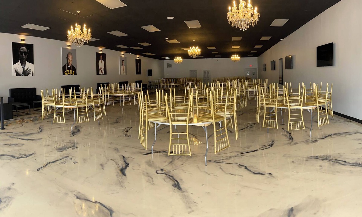 Addison Heights House | Amazing Event Space with Ample Parking