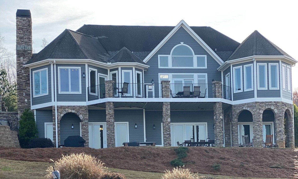 Six Mile House | Amazing Mountain, Lake and Island Views Private Beach,Fire Pit, Hot Tub, Kayaks