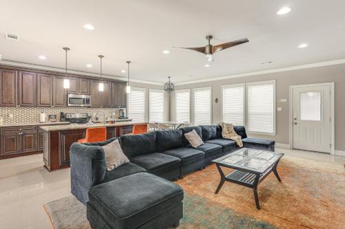 Arabi House | Arabi Home w/Deck: 7 Mi to Downtown New Orleans!