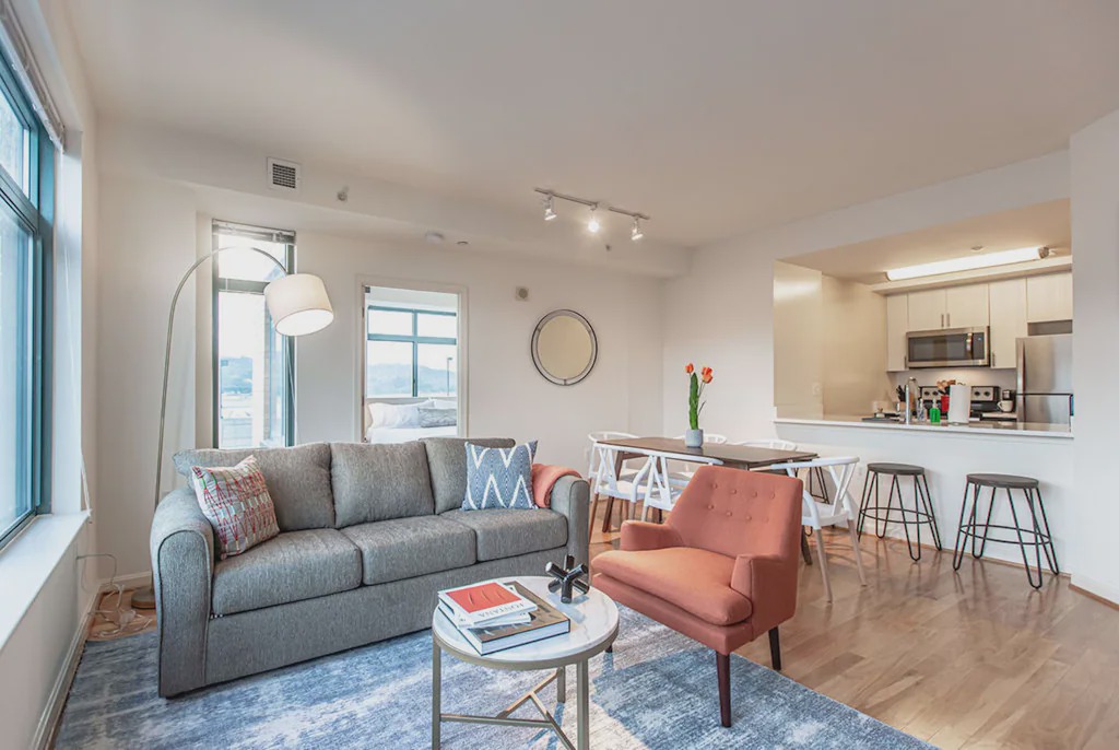 Shirlington Apartment | Arlington | Modern 2BD/2BA Apartment