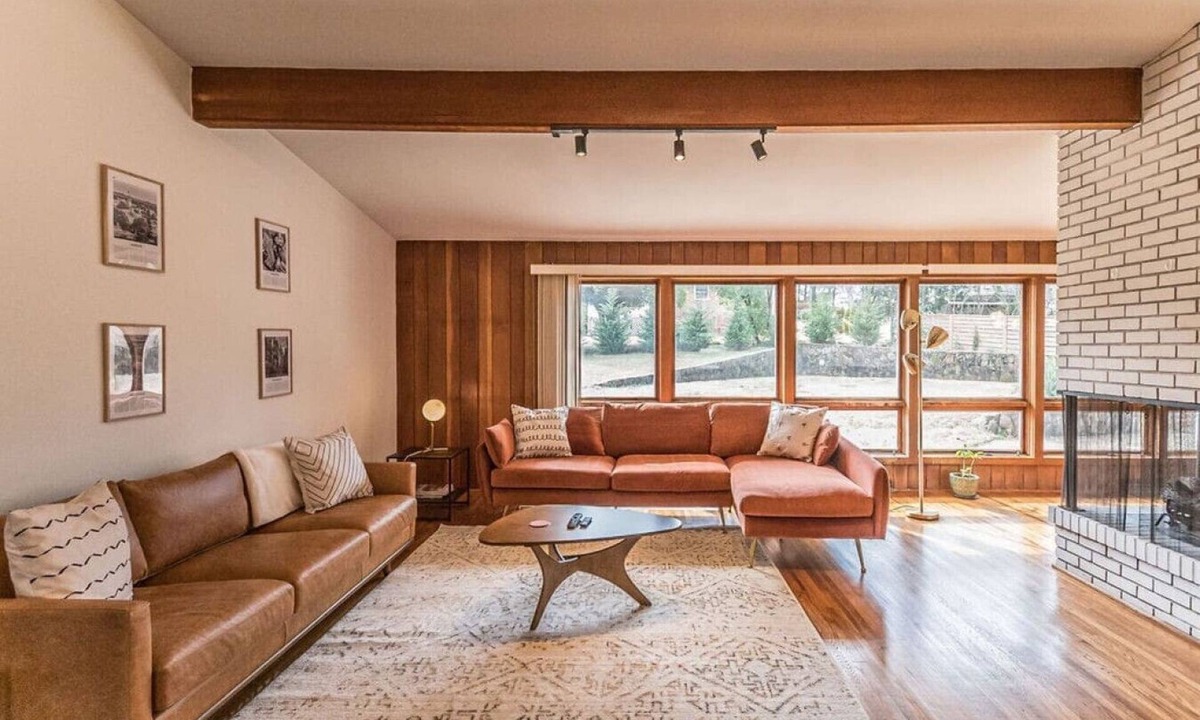 Wade Hampton House | Atomic Ranch - 8 minutes to downtown Greenville