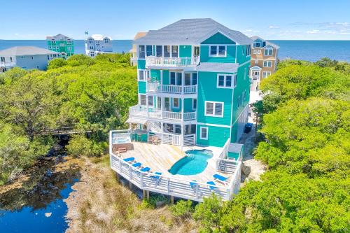 Avon House | AVKS2238 Coral Castle #38-22