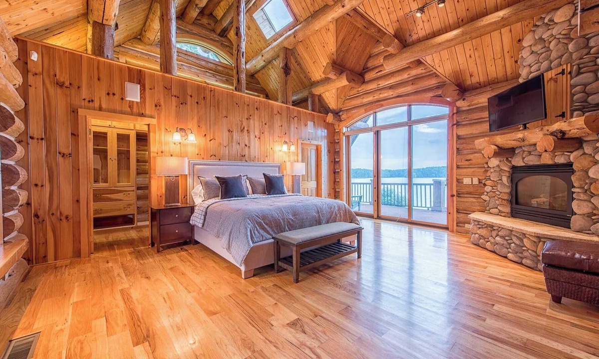 Lake Norman of Catawba Cottage | Azalea Retreat- The Lodge by Avantstay Best View