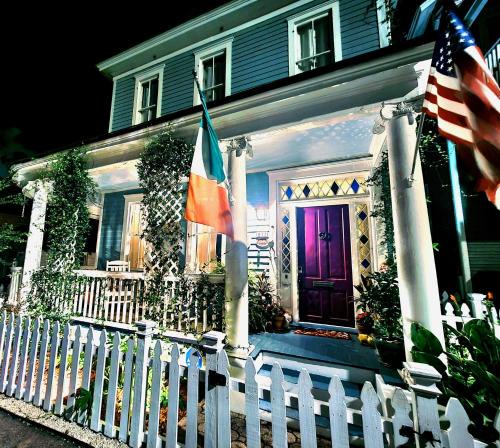 Historic Downtown Savannah House | B&B Zia Gianna