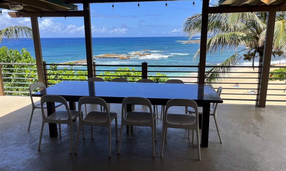 Pupukea House | Bali-Inspired White Sand Beachfront House w/Large Deck, GYM, & Lots of Toys!nn