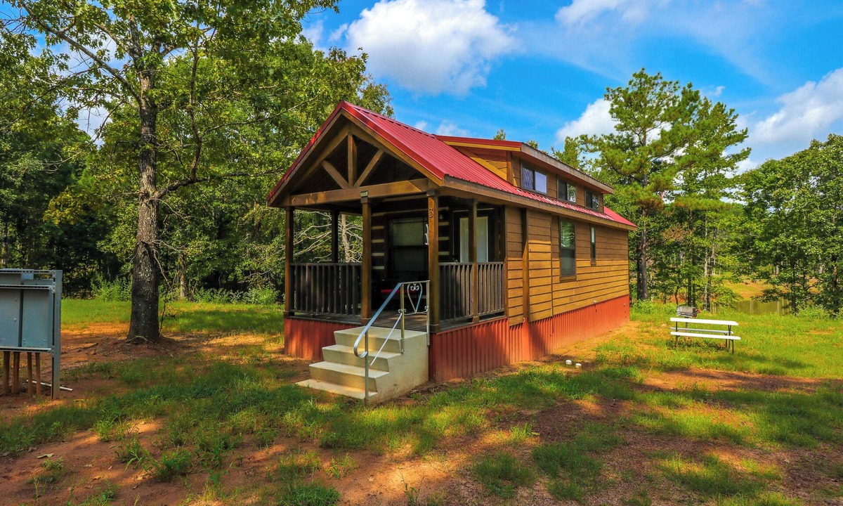 Gilmer Cabin | Barnwell Mountain Cabins #1: Cabin/tiny home w/loft in Gilmer across from BMRA