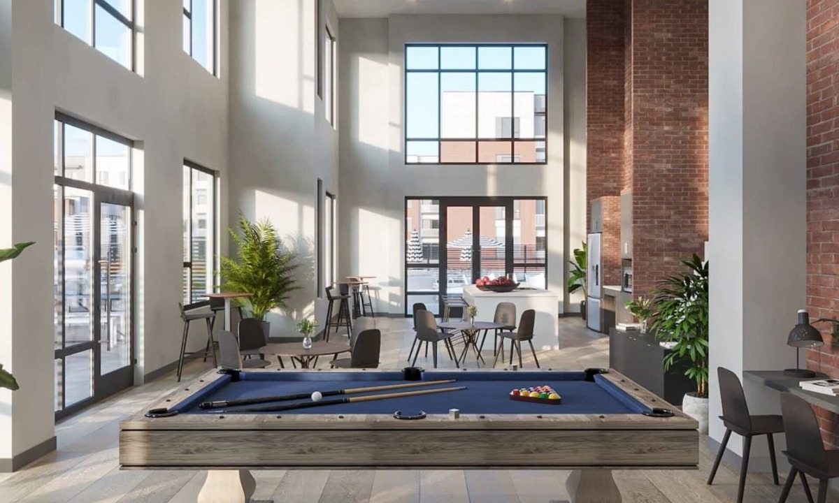 Richmond Apartment | Barsala l Premier Studio, Pool with expansive sun deck!