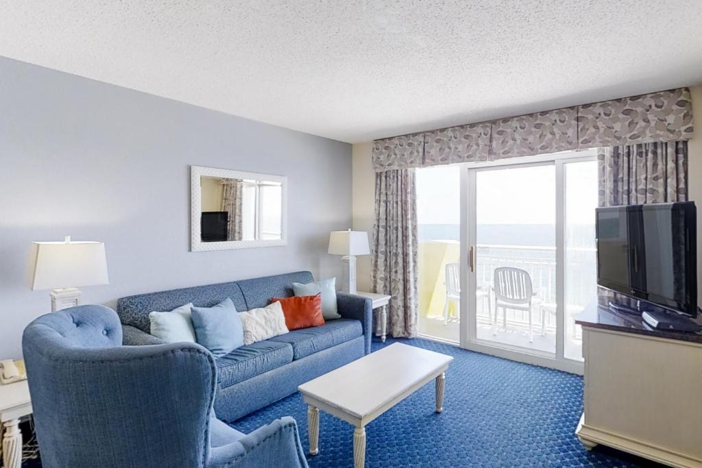 Crescent Beach Hotel | Bay Watch 1637