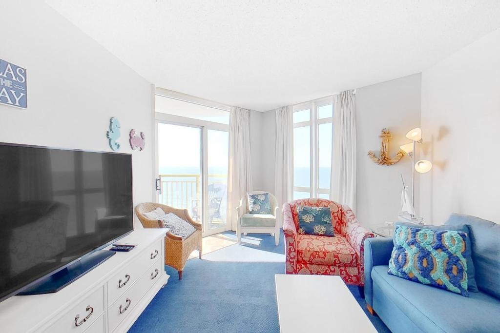 Crescent Beach Hotel | Bay Watch 1817