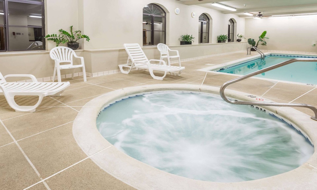 Asheville Hotel | Baymont by Wyndham Asheville/Biltmore Village
