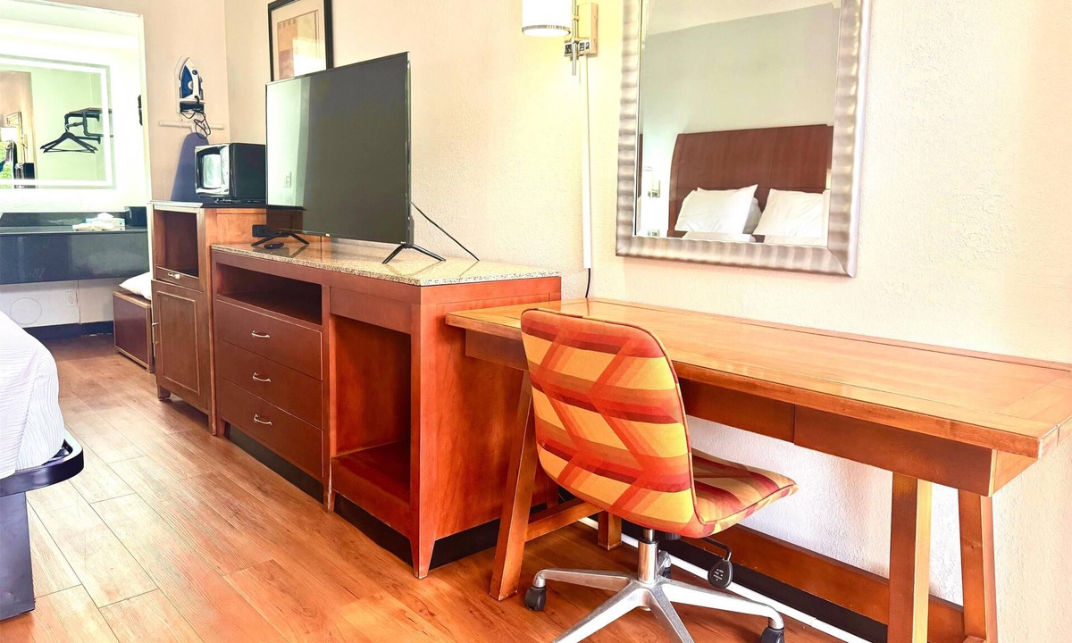 Metter Hotel | Baymont By Wyndham Metter