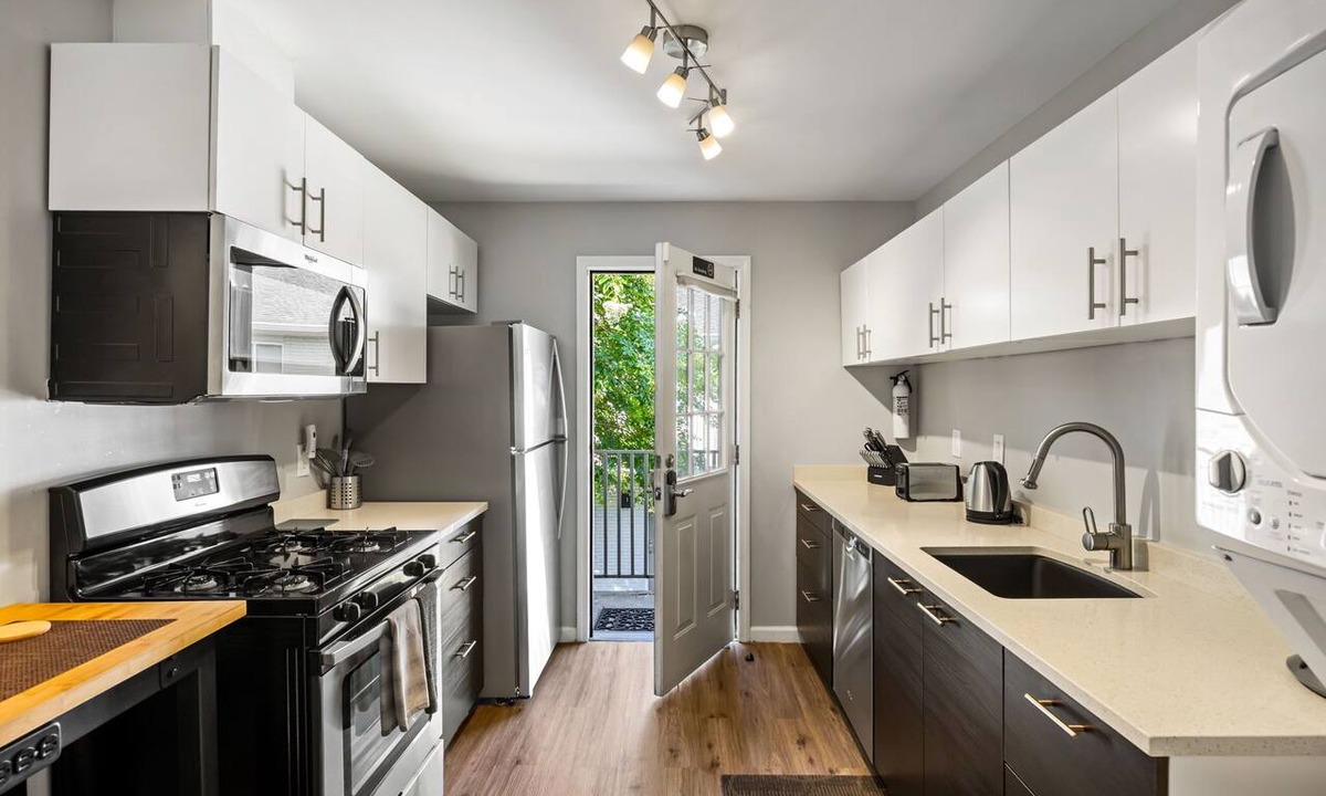 Brookwood Apartment | (BC1bI) Clean, Cozy, & Convenient Condo For World Cup
