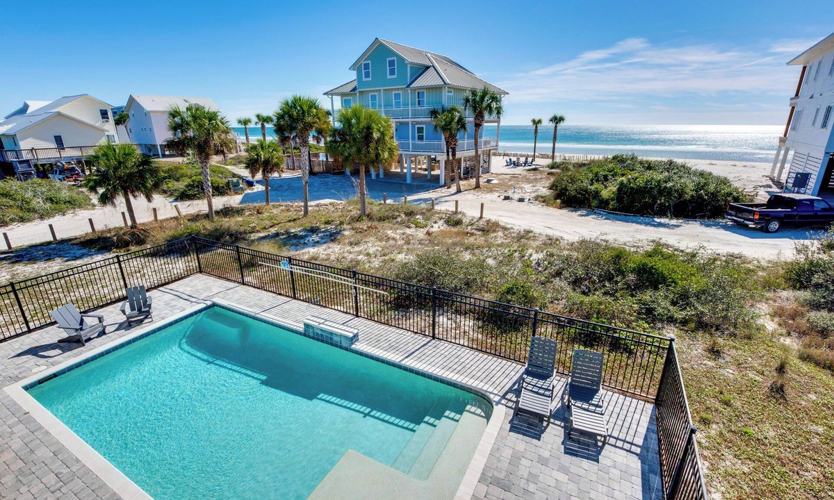 East End House | Beachfront Paradise w/Pool on St. George Island!