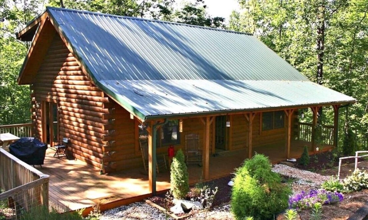 Lake Lure Cabin | Beary Cozy Cabin in the woods