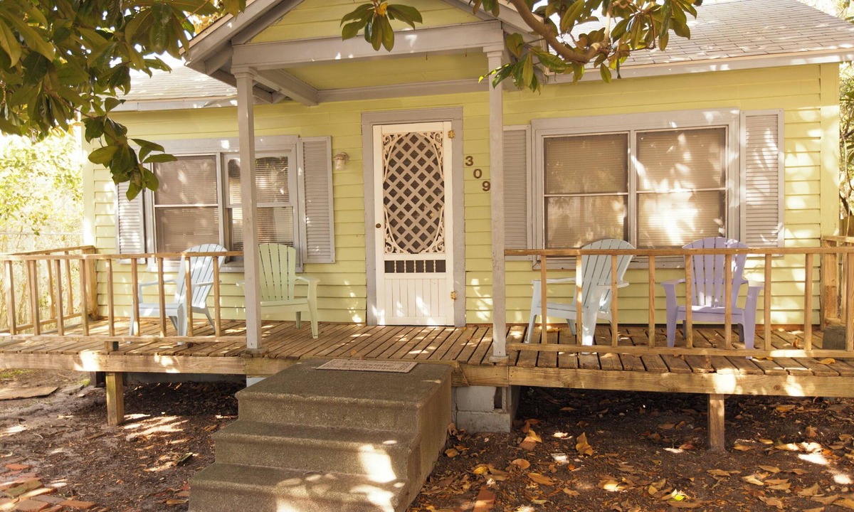 Morehead City House | Beaufort Harbour Suites East Lodge