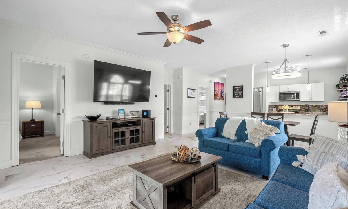 Central Myrtle Beach Condo | Beautiful 2-bedroom 2-bath condo by golf course and a mile from the beach!