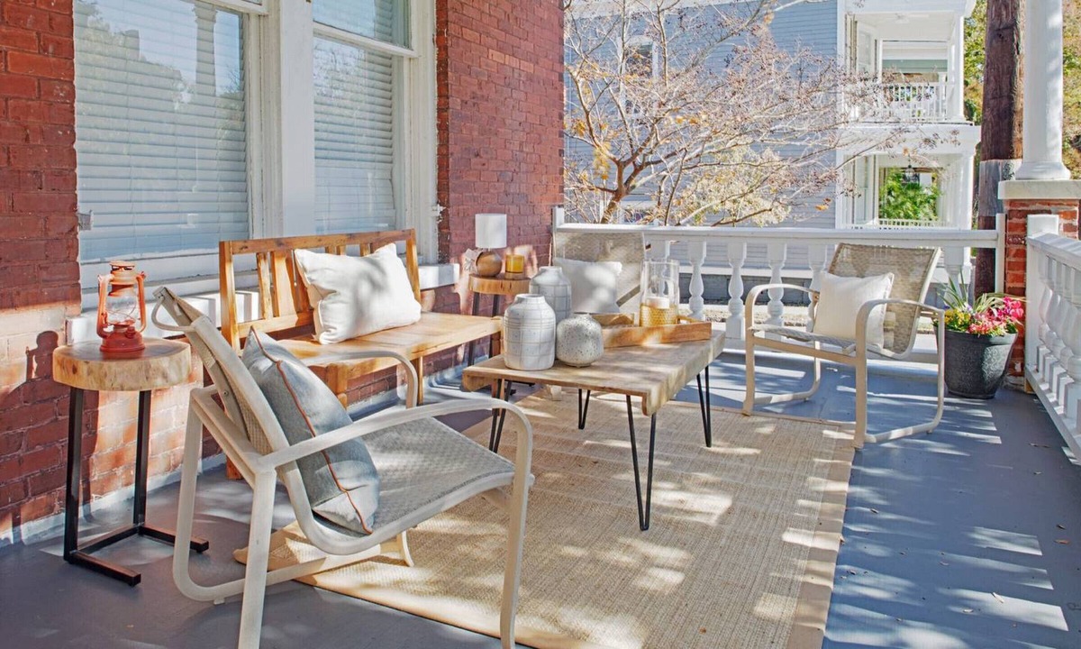 Dixon Park House | Beautiful brick 2 bedroom home