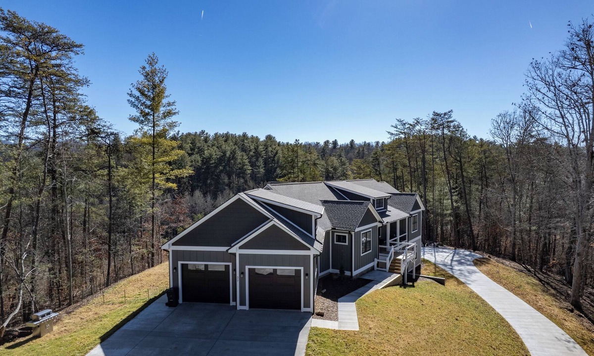Weaverville House | Beautiful New Construction Home in Weaverville