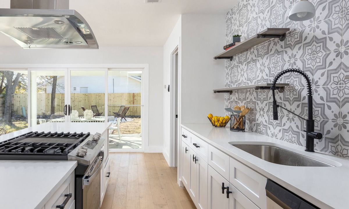 North Austin Civic Association House | Beautiful Smart Home in North Austin - Perfect for Remote Work or Relaxation