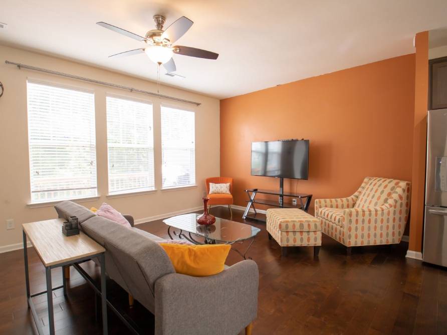 Sharonbrook House | Beautiful Townhome Near Downtown Charlotte