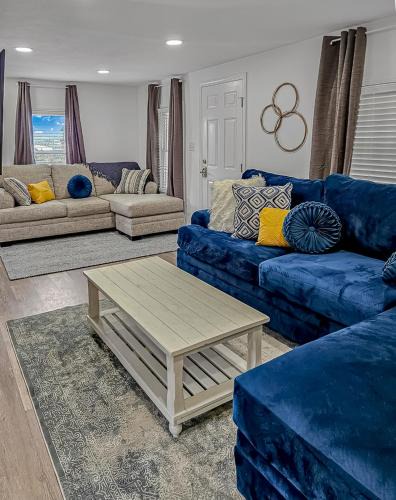 Galax House | Beautifully Re-modeled 3 Bedroom Home- 218 Mockingbird Lane