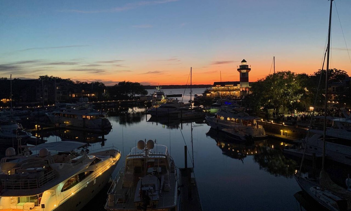 Harbour Town Condo | Beautifully Designed Harbour Town Condo w/Private Balcony & Breathtaking Views of Lighthouse!