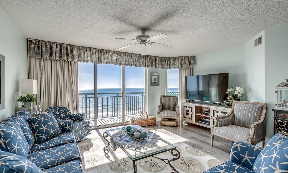 Windy Hill Condo | Beautifully decorated oceanfront Resort + Free Attraction Tickets!