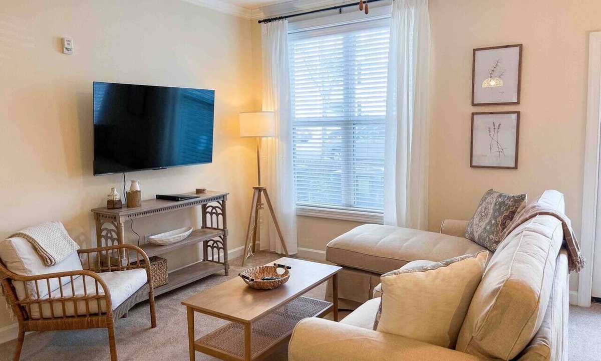 Cramerton Apartment | Belmont stay - 14 days or more!
