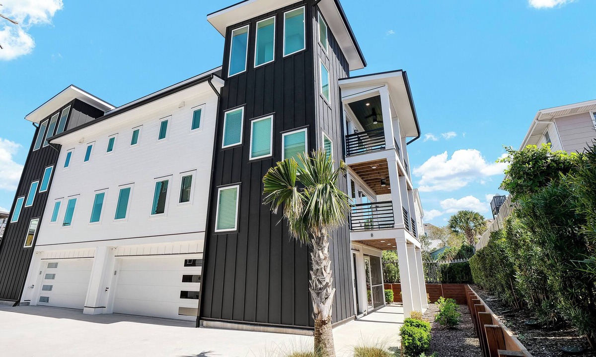 Wrightsville Beach House | Best location in Wrightsville Beach. Private luxury. New construction.