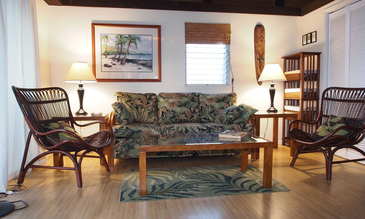 Punaluu Condo | Big Island Vacation Rental (on The Island of Hawaii) at Punaluu Beach