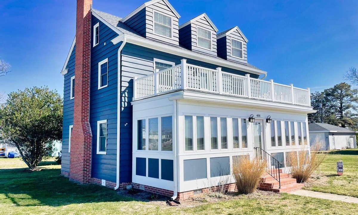 Sea Cottage Addition House | Blue Bay Home, Beachfront with Sunset Views