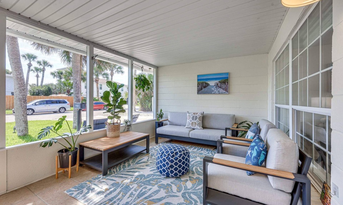 Atlantic Shores Cottage | Blue Seahorse Beach cottage, Private backyard, free parking, steps from the sand
