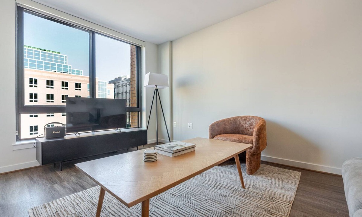 Ballston Apartment | Blueground | Ballston, pool & BBQ, nr arts & park
