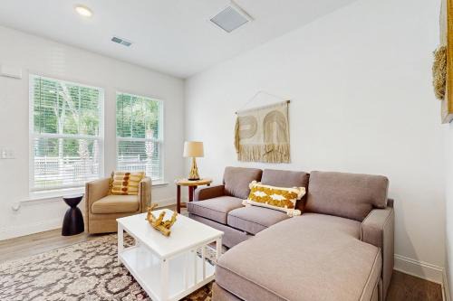 Goose Creek House | Bowen Village 6104
