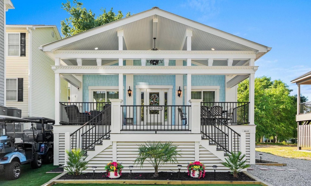 Surfside Beach House | Brand New 5 Bed - 3 Bath