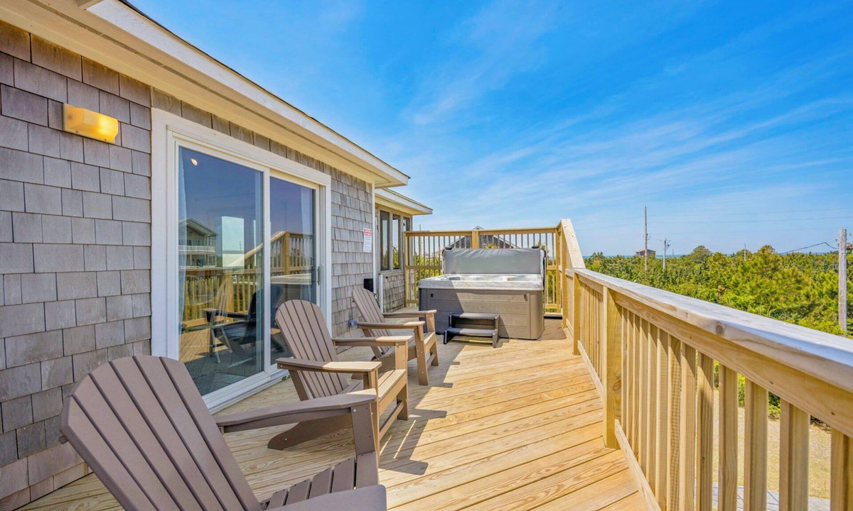 Farrow Shores House | Brand New Oceanside Salvo Home, Dog Friendly with Hot Tub