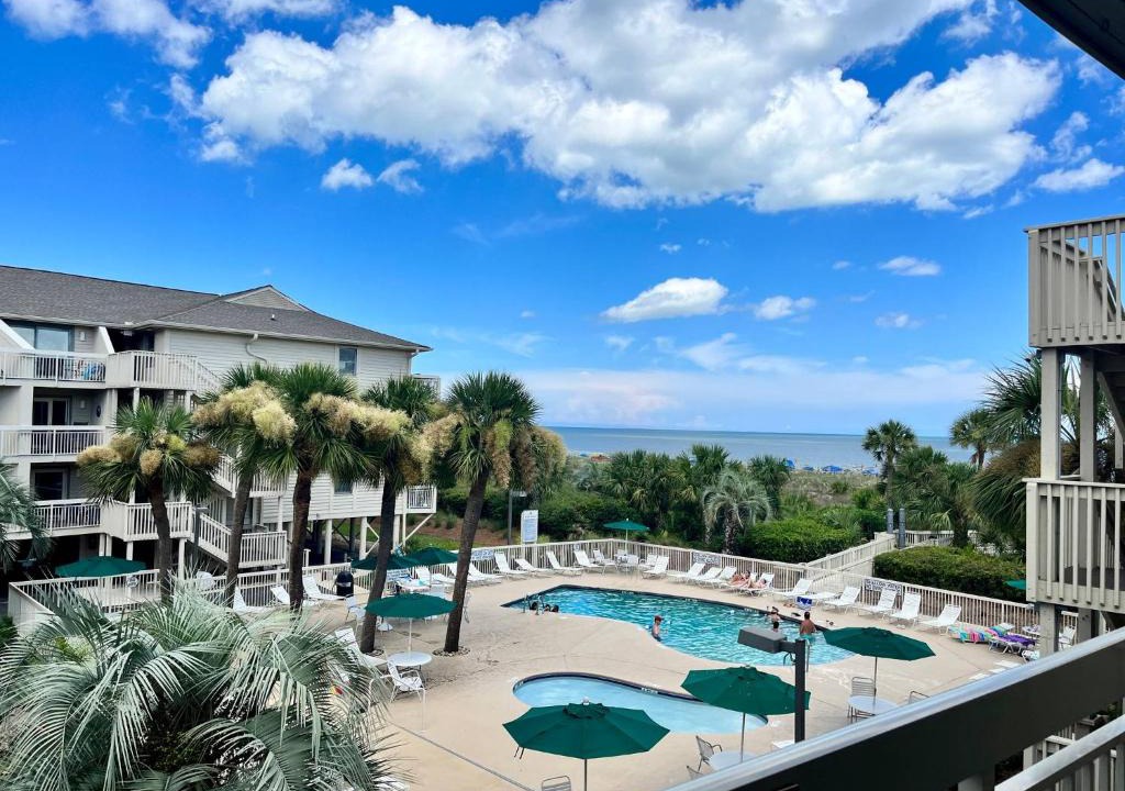 North Forest Beach Apartment | Breakers 220 Oceanfront Condo, Direct Beach Access, Heated Pool, Elevator, Renovated, Coligny Beach, Vacation Rental HHI LLC