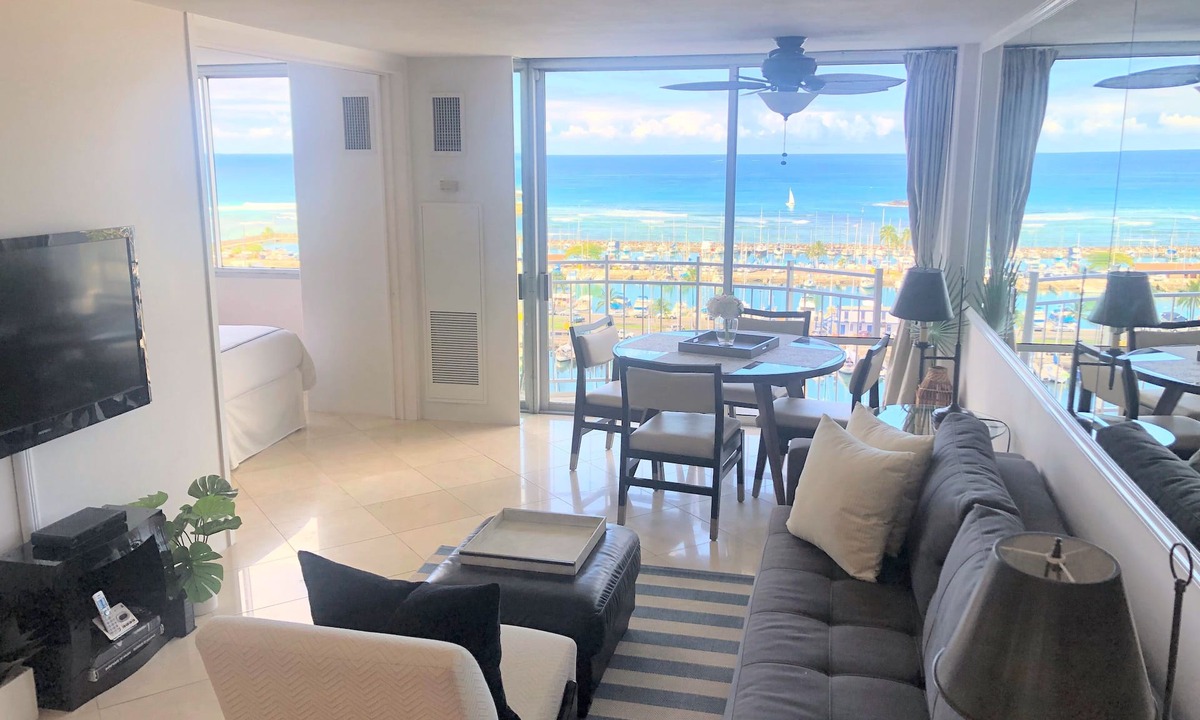 Waikiki Condo | Breathtaking Ocean and Yacht Harbor Views! #1482