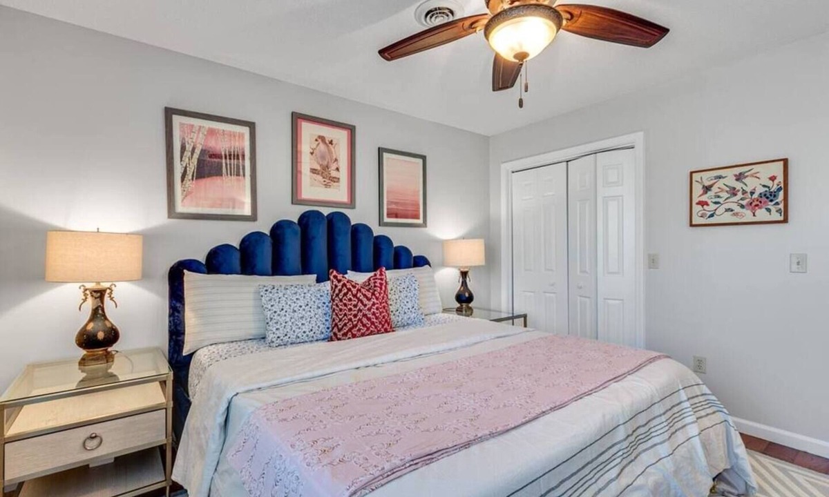 Townville House | Bright & Airy Waterfront Home