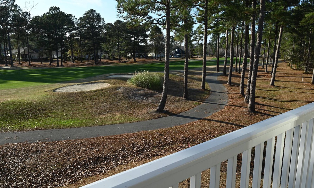 Calabash Condo | Brunswick Plantation Golf Resort 2Suite Condo on Fairway Near Carolina Beaches