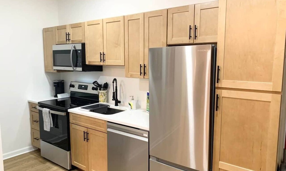 South Baltimore Apartment | Budget Friendly 2BD/1.5BA apt in Federal Hill