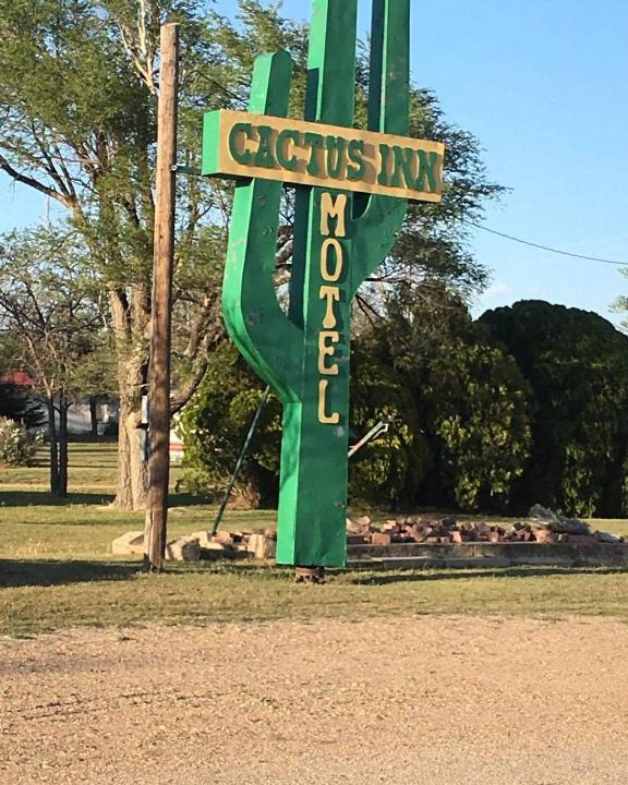 McLean Hotel | Cactus Inn