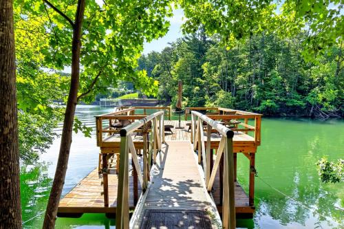 Forest Lake Heights House | Calm Water Cove