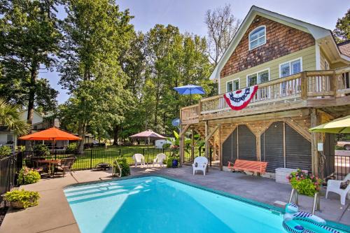 Camden House | Camden Home on Lake Wateree w/Boat Dock!