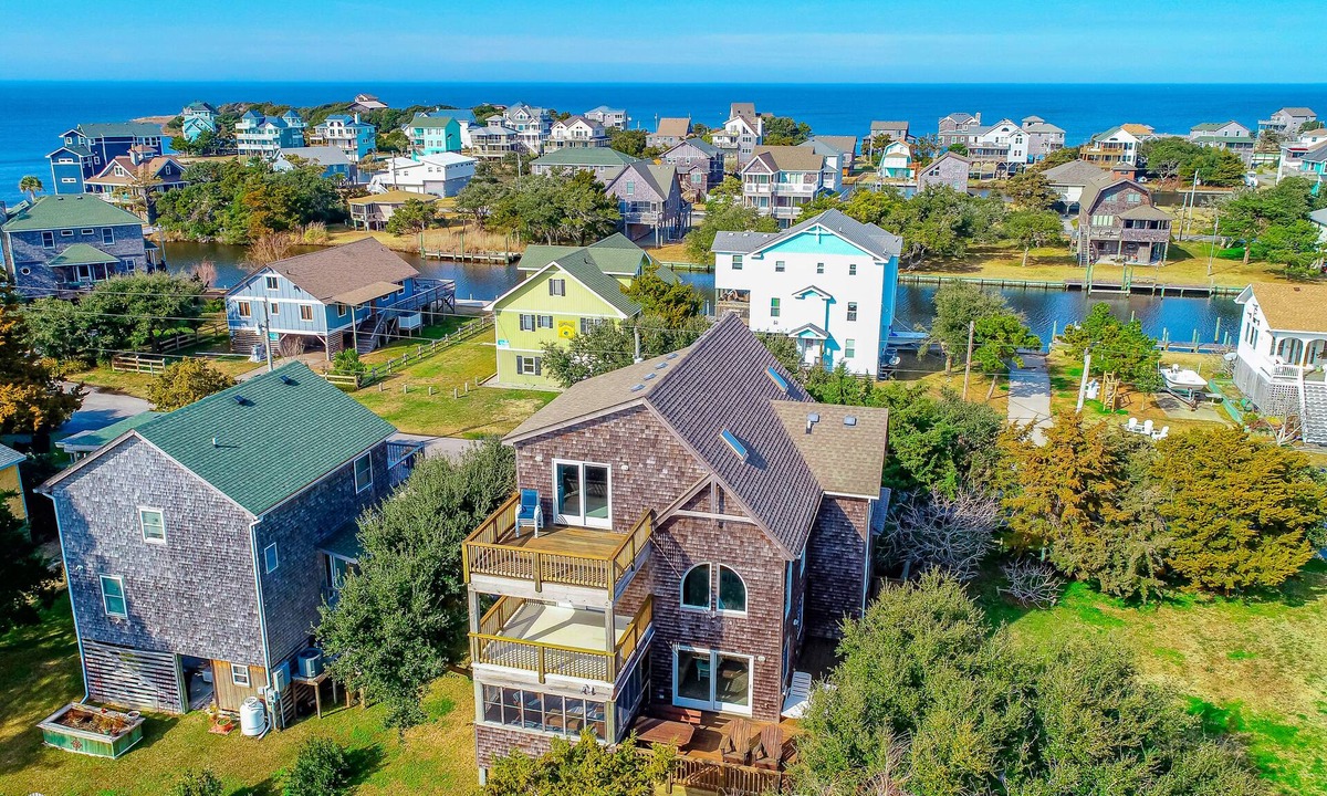 Brigands' Bay House | Canal-front home w/game room, private washer/dryer, WiFi, deck