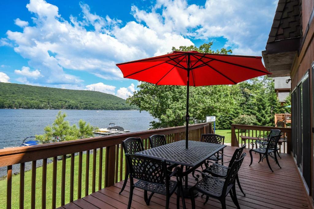 Thayerville House | Canoe Cottage