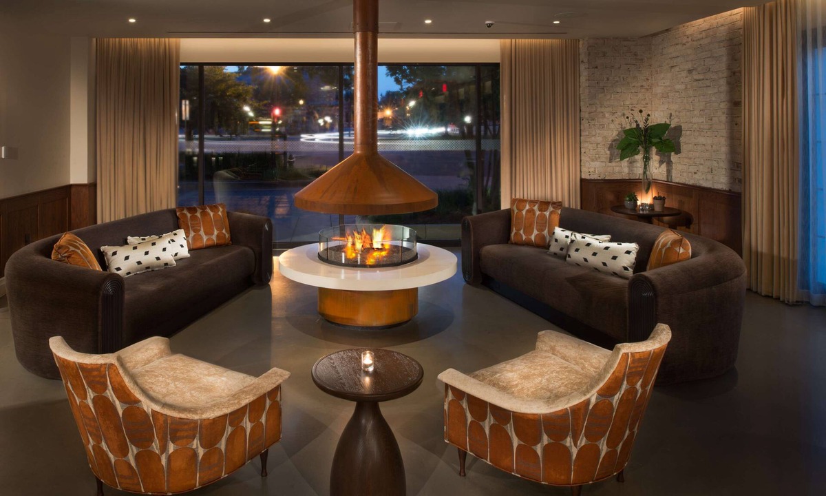 Dupont Circle Hotel | Canopy by Hilton Washington Embassy Row